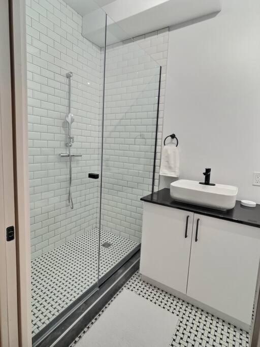 The Hidden Treasure Apartment Quebec City Bagian luar foto