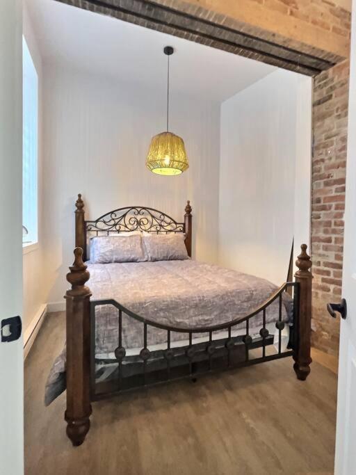 The Hidden Treasure Apartment Quebec City Bagian luar foto